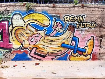 El creador de Hey Arnold! quiere venir a Mendoza para ver los murales de Resin Filtro