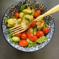 Receta de ñoquis de papa sin gluten: aprendé a hacerlos con pesto y disfrutá de un plato casero perfecto