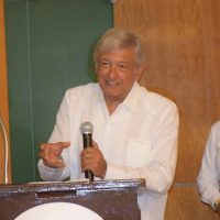 Disculpa de Peña por Casa Blanca es un 'ardid publicitario”, alerta AMLO
