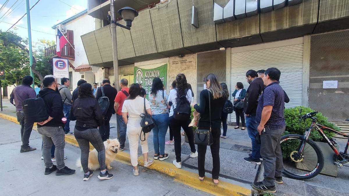 Trabajadores de Obras Públicas exigen la apertura de paritarias. Fuente: (Javier Manzano)