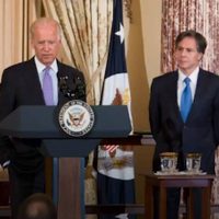 Secretario de Estado de Biden anuncia "viaje virtual" a Canadá y México