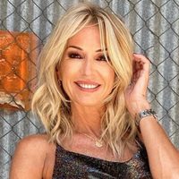 Yanina Latorre develó con cuáles famosas argentinas se animaría a tener algo íntimo