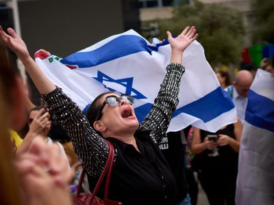 Israel y Hamás intercambiarán rehenes y prisioneros tras acordar una pausa en la guerra en Gaza