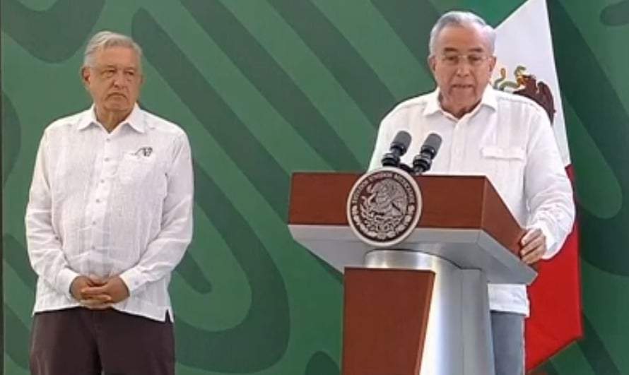 El presidente López Obrador con el gobernador de Sianloa, Rubén Rocha Moya