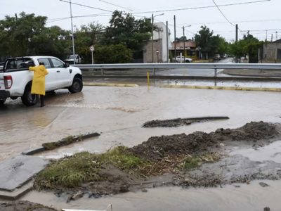 Rutas cortadas y varias asistencias luego del temporal en Neuquén