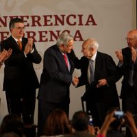 AMLO defiende derecho al asilo al conmemorar 80 años del exilio español