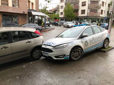 Murió un joven que estaba detenido en una comisaría de Bariloche