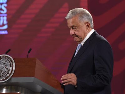 AMLO pide a Murillo Karam hablar sobre la "verdad histórica": "que diga quién le dio la orden"