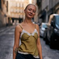 La elegancia sensual que vuelve con fuerza: las prendas lenceras pisan la primavera-verano 2026