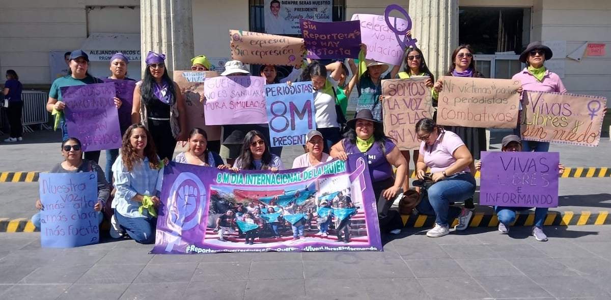 Reporteras al concluir la marcha en Chilpancingo