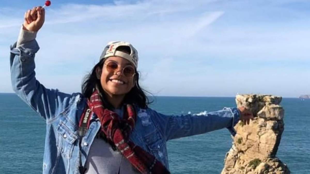 Turista brasileña muere en Indonesia después de caer por un acantilado en el monte Rinjani.