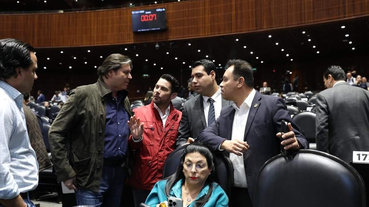 PRI busca eliminar pagos por obtención de títulos profesionales en escuelas públicas y privadas