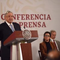 Hay alternativas para modificar presupuesto si no aprueban reforma: AMLO