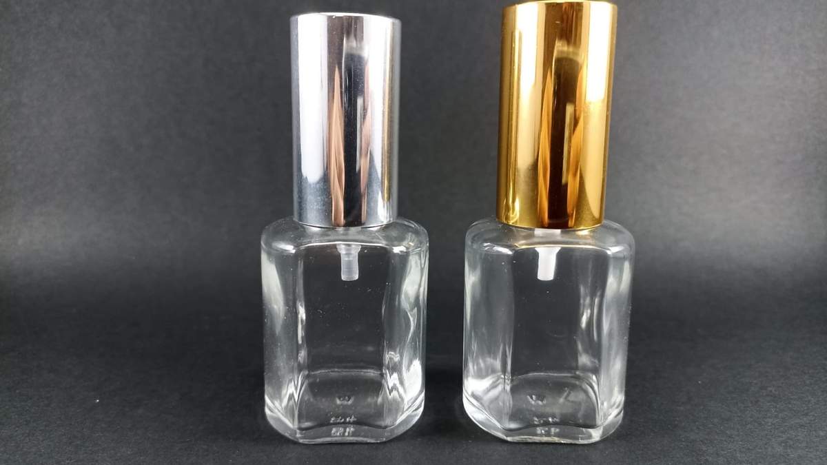 Cómo reciclar con frascos de perfumes. Fuente: (X)