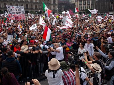 Fue “una marcha muy poderosa” y ratifica el respaldo popular a AMLO: Monreal