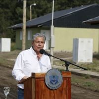 En la entrega de 38 viviendas en San Martín de los Andes, Figueroa instó a los beneficiarios a cumplir con los pagos