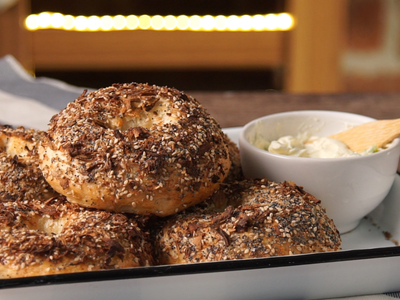 En pocos pasos y deliciosos, prepará estos bagels para rellenarlos con lo que quieras