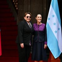 Sheinbaum se reúne con Xiomara Castro, presidenta de Honduras