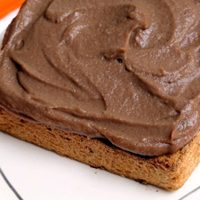 Sin gastar fortuna en castañas, hacé este Nutella súper económico y casi igual al original
