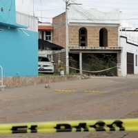 Hallan dos cuerpos en casa de seguridad de la que escapó una secuestrada en Guanajuato