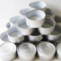 Con latas de atún que estabas por tirar, creá este increíble reloj que elevará el nivel de tu deco