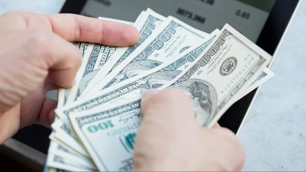El dólar blue continuó su descenso. Fuente: (Twitter)