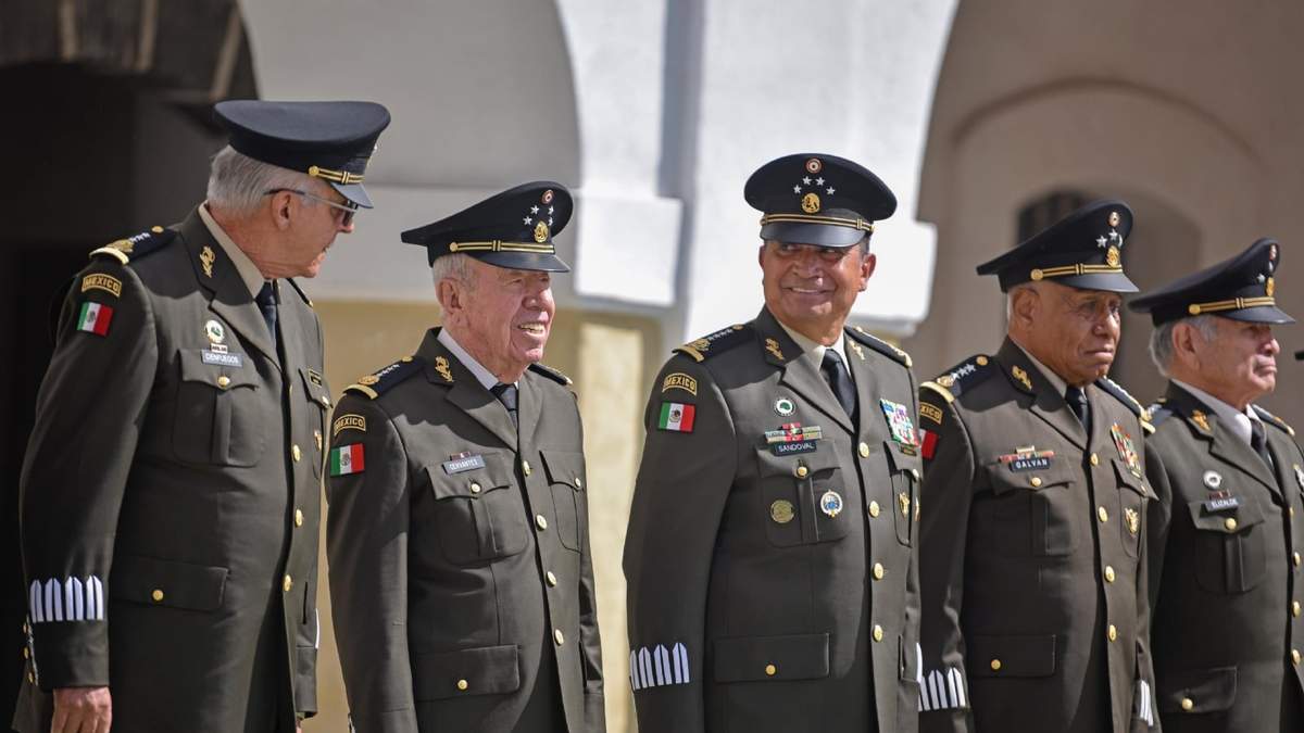 Cienfuegos y Sandoval. Guion preestablecido
