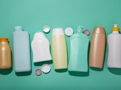 Con un envase de shampoo que ibas a tirar y sin gastar un peso, creá este objeto de suma utilidad en tu cocina