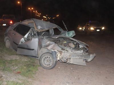 Imprudencia al volante en Centenario: manejaba alcoholizado y volcó