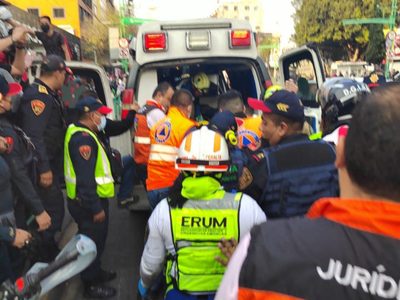 Rescatan con vida a joven que se aventó a las vías en la estación Salto del Agua del Metro