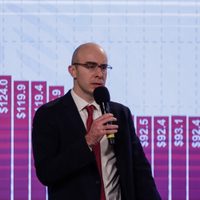 El gobierno presume cifra récord en creación de empleo, aumento de remesas, estabilidad monetaria…