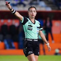 Katia García, primera árbitra que dirigirá un partido de la Liga MX en dos décadas