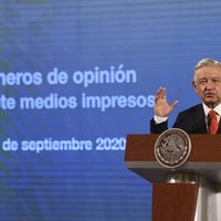 AMLO afirma que en 66% de las columnas lo atacan; solo La Jornada nos trata bien, dice