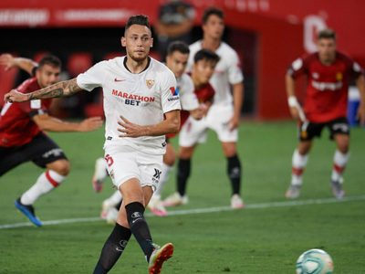Lucas Ocampos y la tremenda estadística que lo acerca a Messi y Agüero