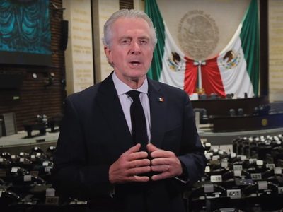 Creel acusa "intromisión" de AMLO en proceso legislativo para aprobar reforma sobre Ejército