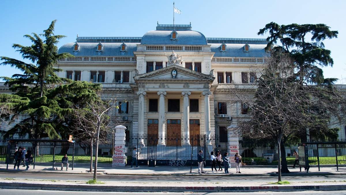 Palacio de la Legislatura de la Provincia de Buenos Aires. Foto: (Twitter)