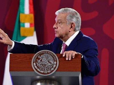 Ayotzinapa: AMLO refuta al GIEI y presume tener "todos los elementos para sostener la investigación"