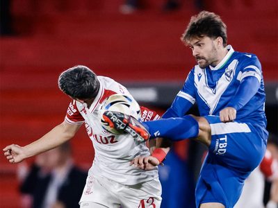 Huracán y Vélez, que terminó con 10, empataron sin goles