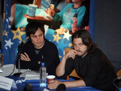 Revelan que Diego Luna y Gael García recibieron 160 mdp en sexenios de Calderón y Peña