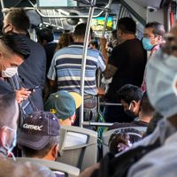 OMS recomienda el cubrebocas donde no pueda haber distanciamiento físico
