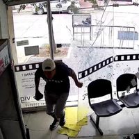 Video: así roban en el centro de Mendoza a plena luz del día