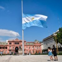 El Gobierno decretó dos días de duelo por la familia Bibas