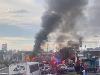 Hay cinco detenidos y un criminal abatido tras quema de vehículos en Jalisco: Enrique Alfaro
