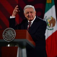 AMLO niega existencia de cuerpo de la Policía Militar encargado de su seguridad y la de su familia