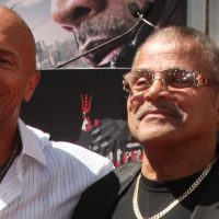 Lamentable: Muere el padre de "La Roca" Johnson. ¡La lucha está de luto!