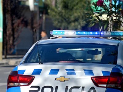 Le dispararon a una mujer tras resistirse a que le robaran la motocicleta