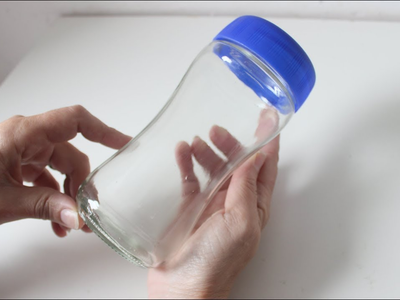 Con solo 1 tubo de vidrio: creá este portavelas con efecto madera y tan elegante como los que venden en un bazar