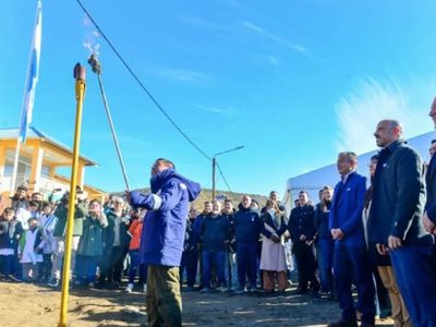Inauguraron una obra que llevará el servicio de gas natural hasta Los Guañacos