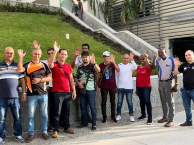 Mil profesionales de la salud llegan a Acapulco; se reactivarán bancos esta semana