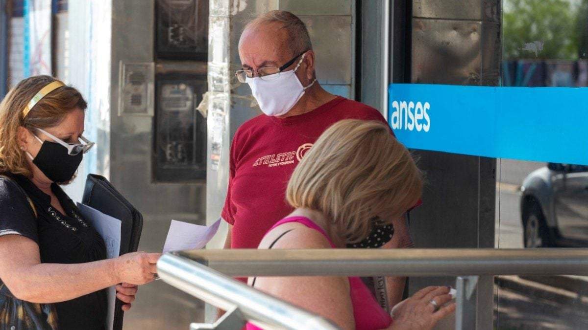 ANSES sigue con la entrega de prestaciones sociales. Fuente: (Twitter)